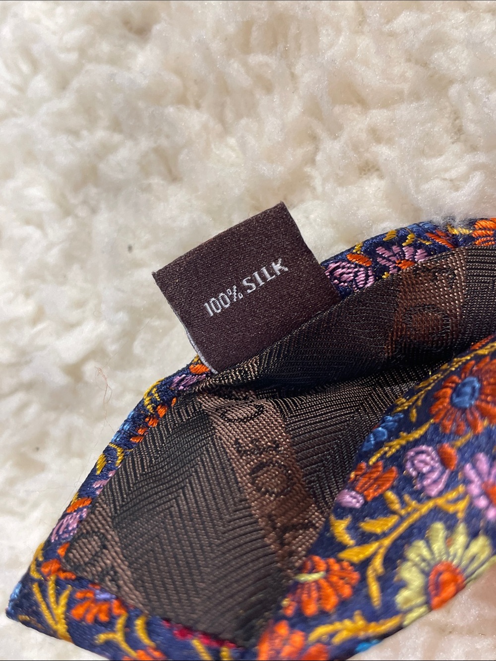 Robert Talbott Floral Necktie Best of Class 100% Silk Tie - Picture 8 of 9